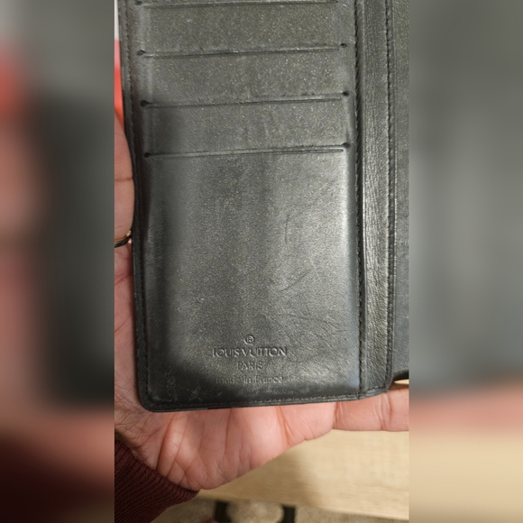 Louis Vuitton Vernis Viennois MV Gris AD Clasp Bifold Wallet - Picture 6 of 15